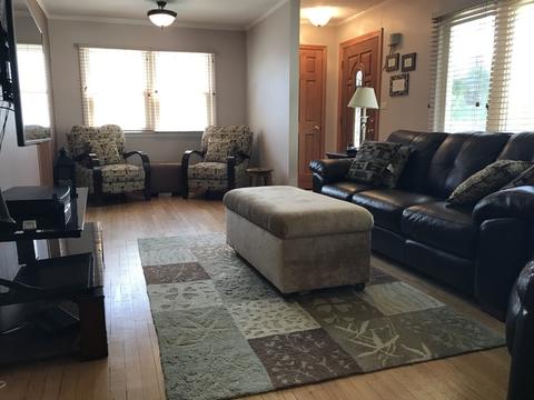 1225 Earl Ave, Des Plaines, IL 60018 photo 4
