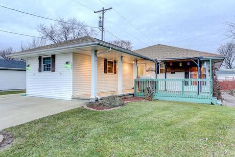 103 W Kyle St, Ogden, IL 61859 photo 2