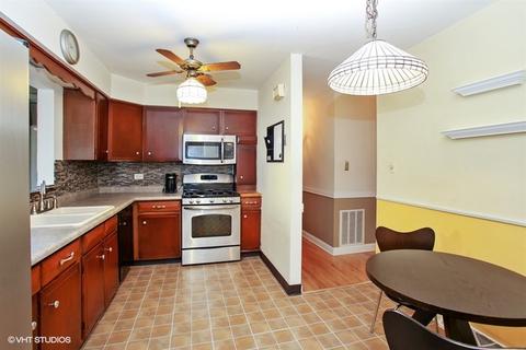 208 E Westview Ct, Addison, IL 60101 photo 6