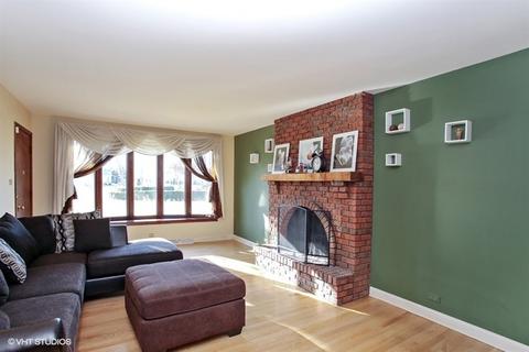 208 E Westview Ct, Addison, IL 60101 photo 3