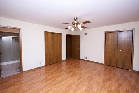 15505 Pine Rd, Oak Forest, IL 60452 photo 16