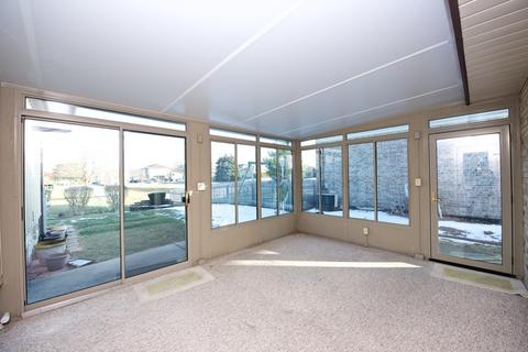 15505 Pine Rd, Oak Forest, IL 60452 photo 22