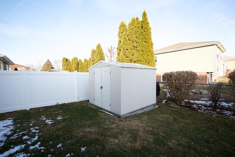 15505 Pine Rd, Oak Forest, IL 60452 photo 25