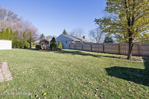 1204 Sarasota Dr, Wheeling, IL 60090 photo 15