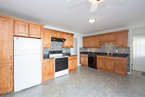 1204 Sarasota Dr, Wheeling, IL 60090 photo 3