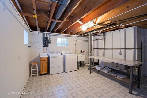 1204 Sarasota Dr, Wheeling, IL 60090 photo 11