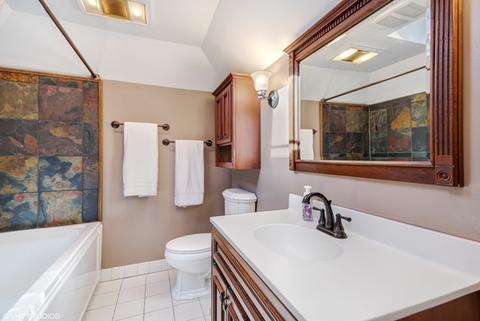 26 W246 Box Elder Ave, Wheaton, IL 60187 photo 19