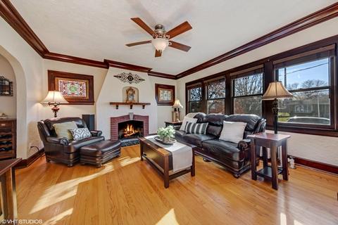 26 W246 Box Elder Ave, Wheaton, IL 60187 photo 4