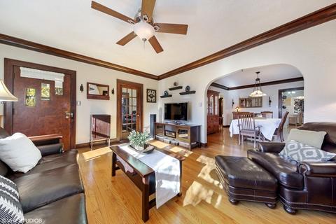 26 W246 Box Elder Ave, Wheaton, IL 60187 photo 5