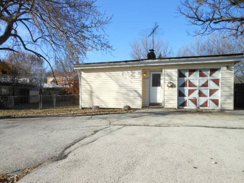 726 S Wolf Rd, Des Plaines, IL 60016 photo 1