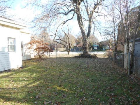 726 S Wolf Rd, Des Plaines, IL 60016 photo 17