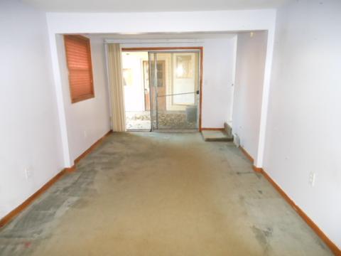 726 S Wolf Rd, Des Plaines, IL 60016 photo 10