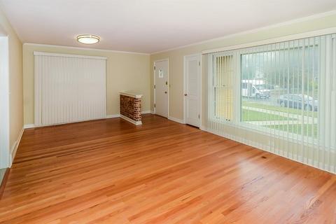 7038 W Devon Ave, Chicago, IL 60631 photo 4