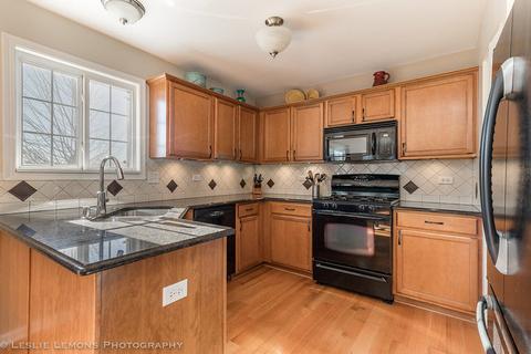 32 E Meadow Dr, Cortland, IL 60112 photo 6