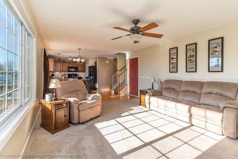 32 E Meadow Dr, Cortland, IL 60112 photo 12