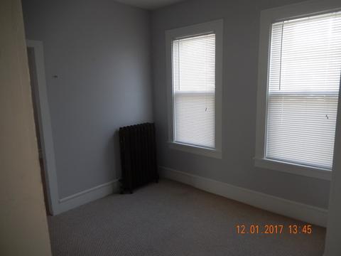 554 Bangs St, Aurora, IL 60505 photo 11