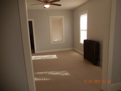 554 Bangs St, Aurora, IL 60505 photo 7