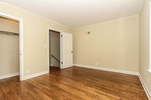 976 S Wolf Rd, Des Plaines, IL 60016 photo 12