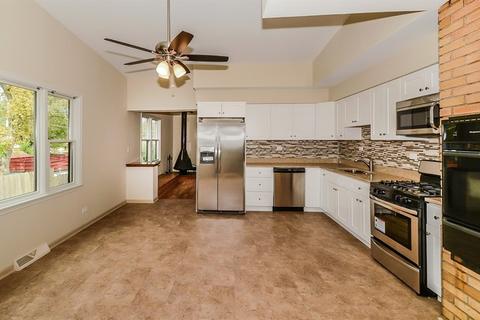 1011 E Irving Park Rd, Itasca, IL 60143 photo 4