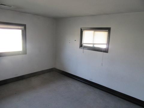 353 King Ln, Des Plaines, IL 60016 photo 9