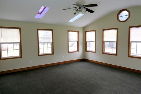 45 Circle Dr E, Montgomery, IL 60538 photo 2