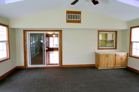 45 Circle Dr E, Montgomery, IL 60538 photo 17