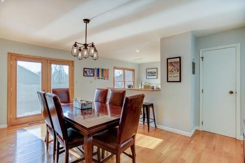 1515 Devonshire Dr, Champaign, IL 61821 photo 13