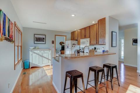 1515 Devonshire Dr, Champaign, IL 61821 photo 11