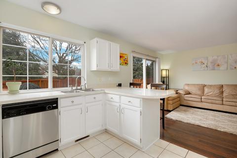 404 Smoketree Ln, Bartlett, IL 60103 photo 13