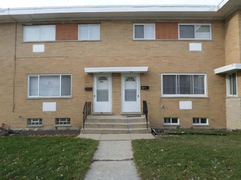 8658 Gregory Ln #D, Des Plaines, IL 60016 photo 1