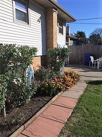 1081 Irwin Ave, Des Plaines, IL 60018 photo 5