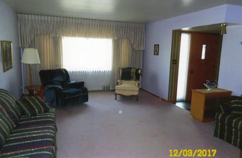 412 E Bevan Dr, Joliet, IL 60435 photo 6