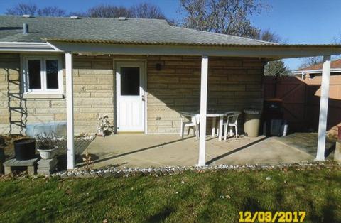 412 E Bevan Dr, Joliet, IL 60435 photo 3
