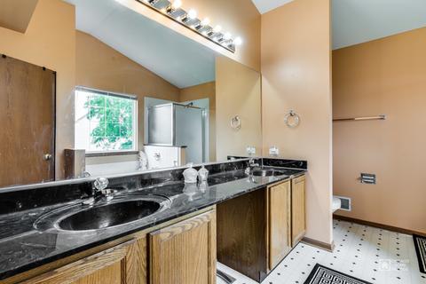 1847 Burton Dr, Bartlett, IL 60103 photo 32