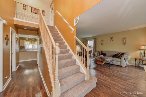 4920 Clover Ln, Plainfield, IL 60586 photo 2
