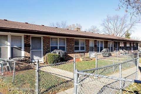 107 W Michael Ln, Addison, IL 60101 photo 1