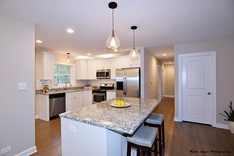 1203 Wakeman Ave, Wheaton, IL 60187 photo 5