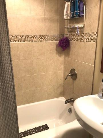 983 S 6th Ave, Des Plaines, IL 60016 photo 15