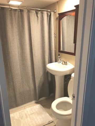 983 S 6th Ave, Des Plaines, IL 60016 photo 14