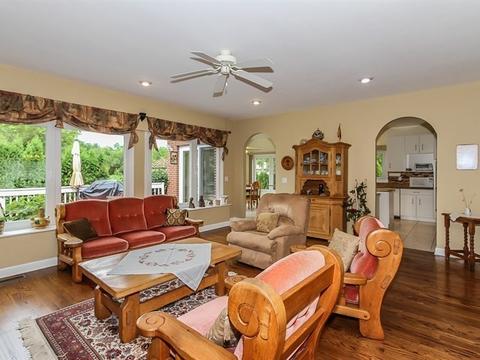 418 Rainbow Dr, Sleepy Hollow, IL 60118 photo 5