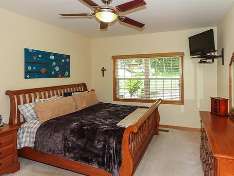 226 S Devon Ave, Bartlett, IL 60103 photo 19