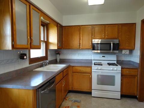 1020 E Division St, Lockport, IL 60441 photo 6
