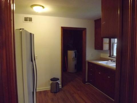 607 E Cherry St, Watseka, IL 60970 photo 5