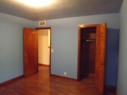 607 E Cherry St, Watseka, IL 60970 photo 13