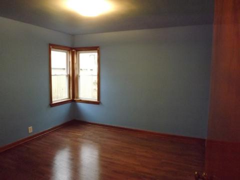 607 E Cherry St, Watseka, IL 60970 photo 12