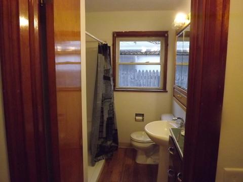 607 E Cherry St, Watseka, IL 60970 photo 3
