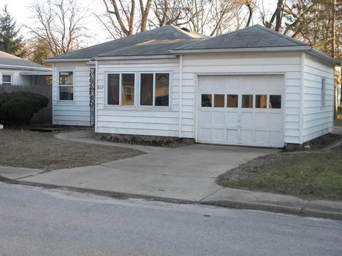607 E Cherry St, Watseka, IL 60970 photo 32