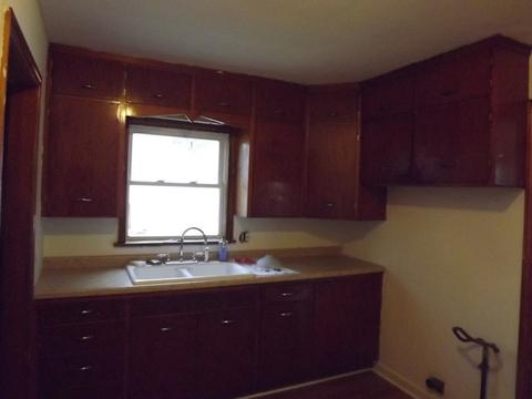 607 E Cherry St, Watseka, IL 60970 photo 4