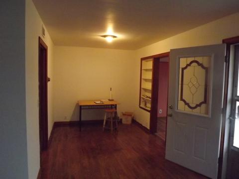 607 E Cherry St, Watseka, IL 60970 photo 9
