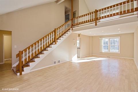 787 Kristy Ln, Wheeling, IL 60090 photo 2